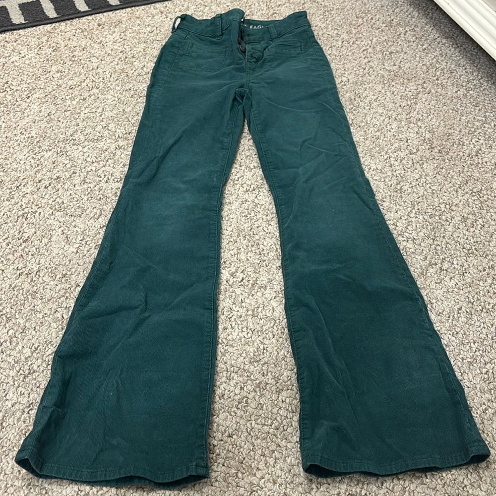 BRAND NEW AE Womens corduroy sagejade green flare jeans, size 000